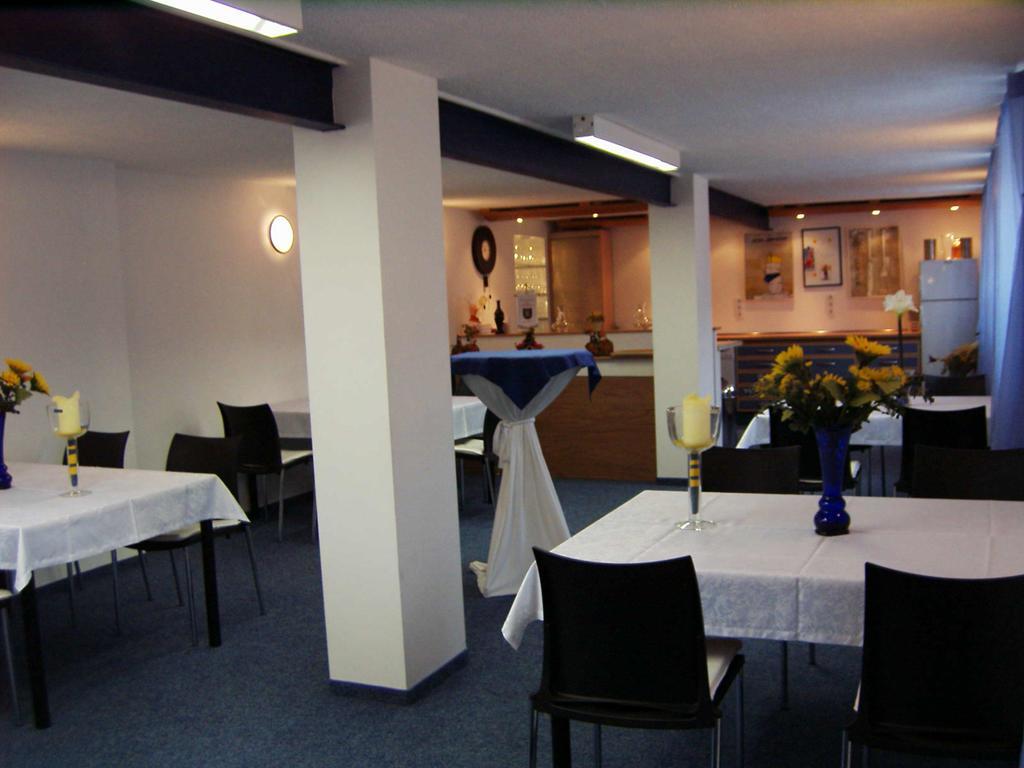 Gaestehaus Rehbein Calbe Exterior photo